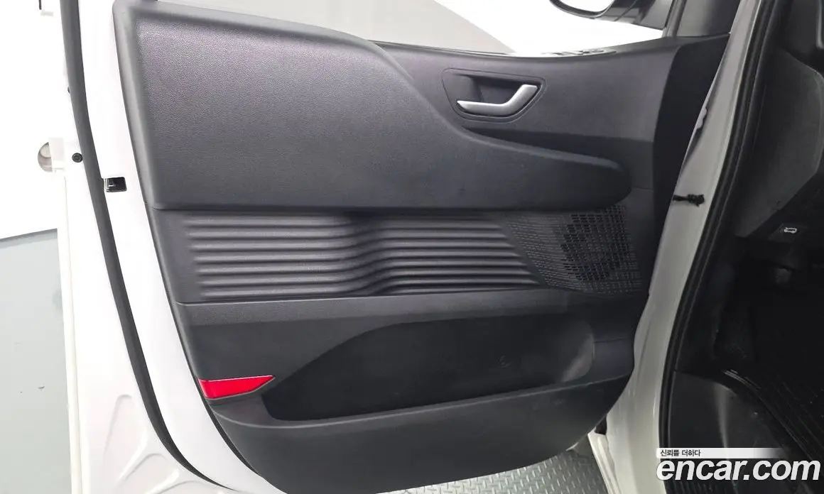 Hyundai Staria 2025 2.2 автомат (гидро), фото 14