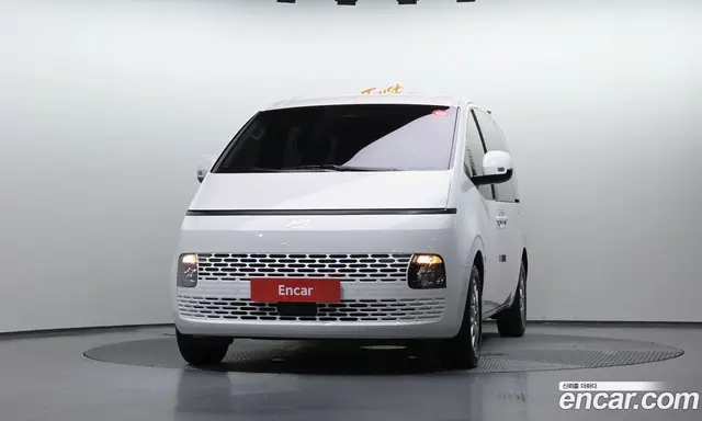 Hyundai Staria 2025 2.2 автомат (гидро), миниатюра 3