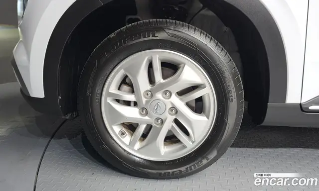 Hyundai Venue 2021 1.6 автомат (гидро), миниатюра 5