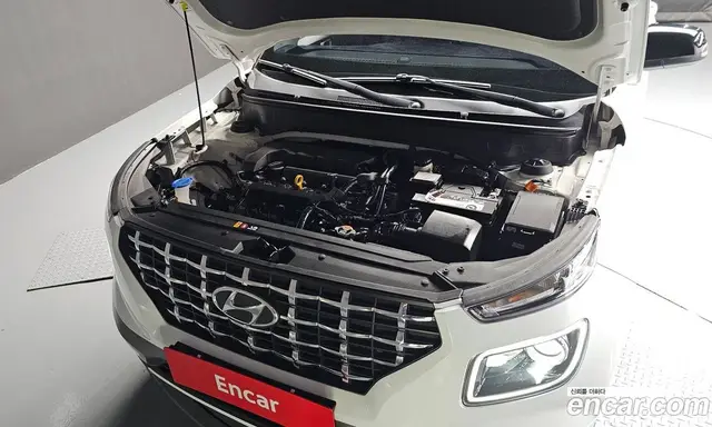 Hyundai Venue 2021 1.6 автомат (гидро), миниатюра 6