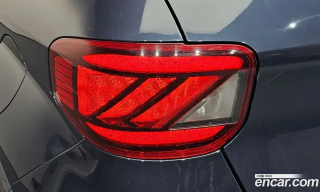 Hyundai Venue 2024 1.6 автомат (гидро), миниатюра 9