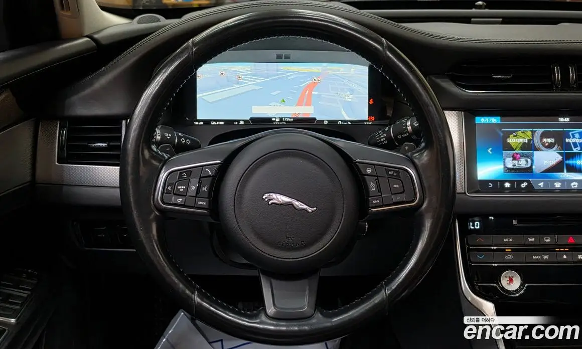 Jaguar XF 2017 2.0 автомат (гидро), фото 10