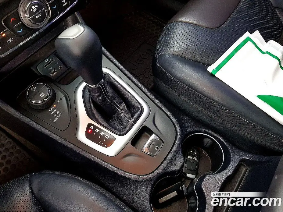 Jeep Cherokee 2017 2.2 автомат (гидро), фото 12