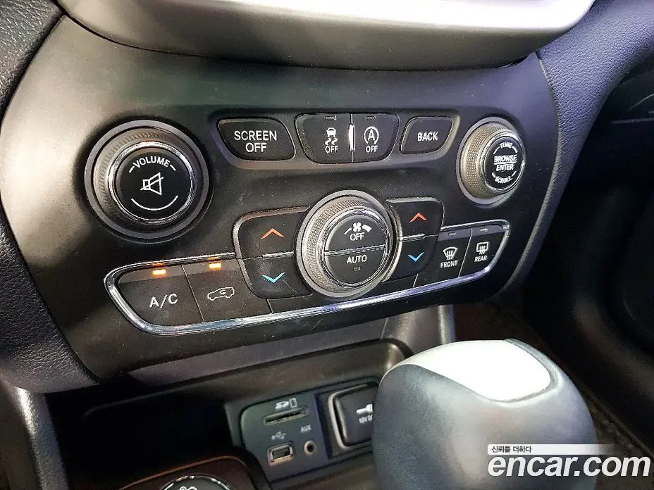 Jeep Cherokee 2017 2.2 автомат (гидро), фото 13