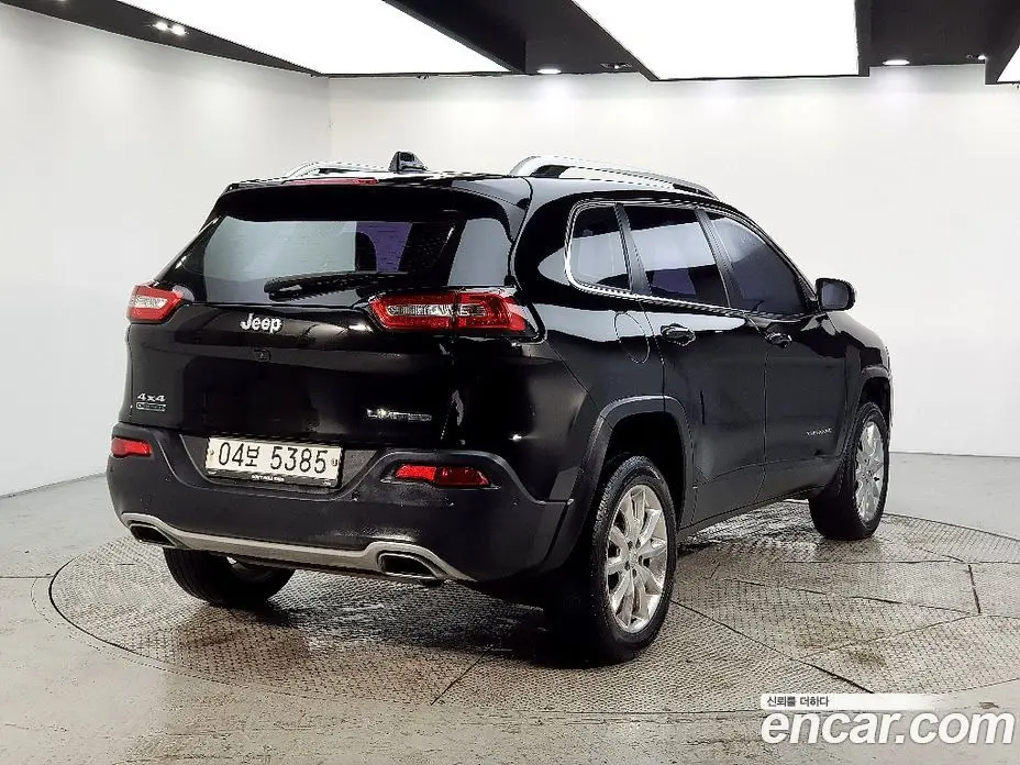 Jeep Cherokee 2017 2.2 автомат (гидро), фото 4