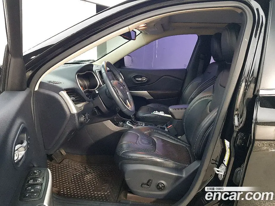 Jeep Cherokee 2017 2.2 автомат (гидро), фото 8