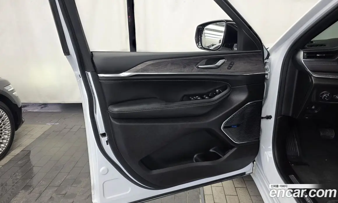 Jeep Cherokee 2023 3.6 автомат (гидро), фото 14