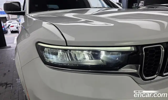 Jeep Cherokee 2023 3.6 автомат (гидро), миниатюра 8
