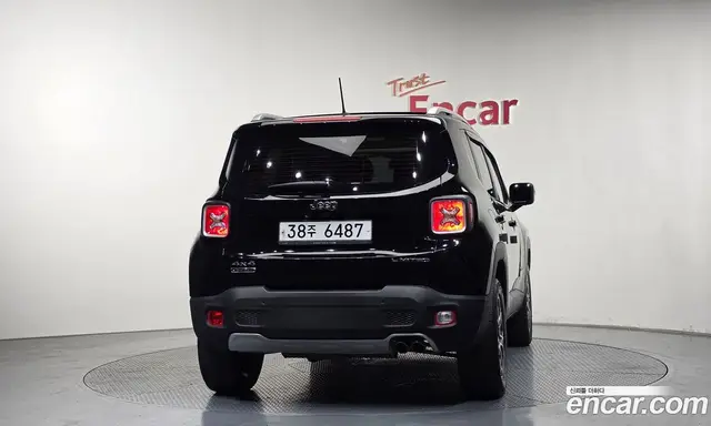 Jeep Renegade 2017 2.0 автомат (гидро), миниатюра 4 Jeep Renegade 2017 2.0 автомат (гидро), миниатюра 4