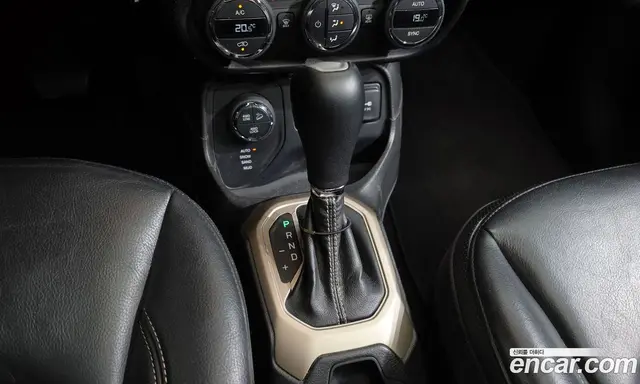 Jeep Renegade 2017 2.0 автомат (гидро), миниатюра 9 Jeep Renegade 2017 2.0 автомат (гидро), миниатюра 9