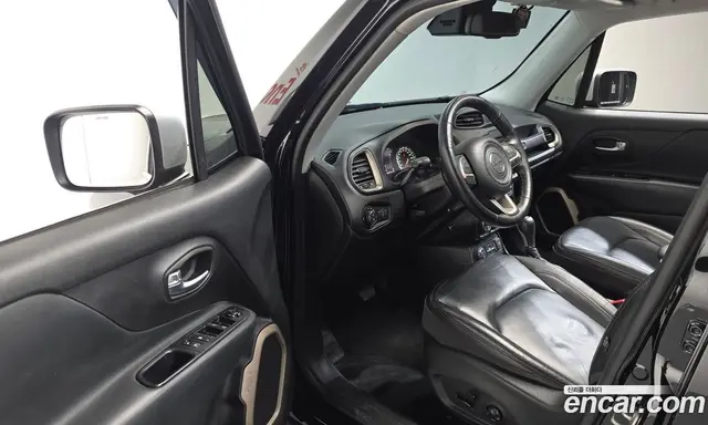 Jeep Renegade 2017 2.0 автомат (гидро), миниатюра 10 Jeep Renegade 2017 2.0 автомат (гидро), миниатюра 10