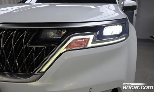 Kia Carnival 2022 3.5 автомат (гидро), миниатюра 8