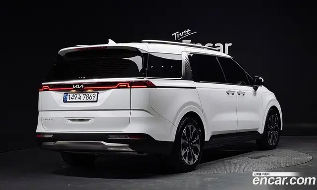 Kia Carnival 2023 2.2 автомат (гидро), миниатюра 1