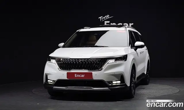 Kia Carnival 2023 2.2 автомат (гидро), миниатюра 2