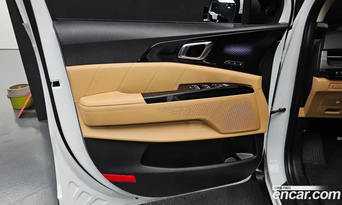 Kia Carnival 2023 2.2 автомат (гидро), фото 13