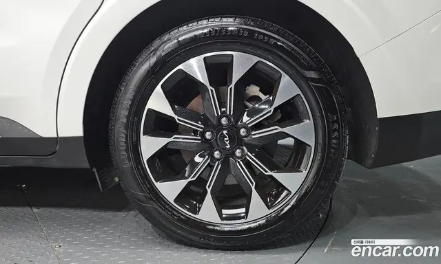 Kia Carnival 2023 2.2 автомат (гидро), миниатюра 6