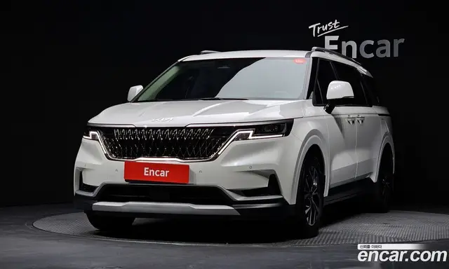 Kia Carnival 2023 2.2 автомат (гидро), миниатюра 1