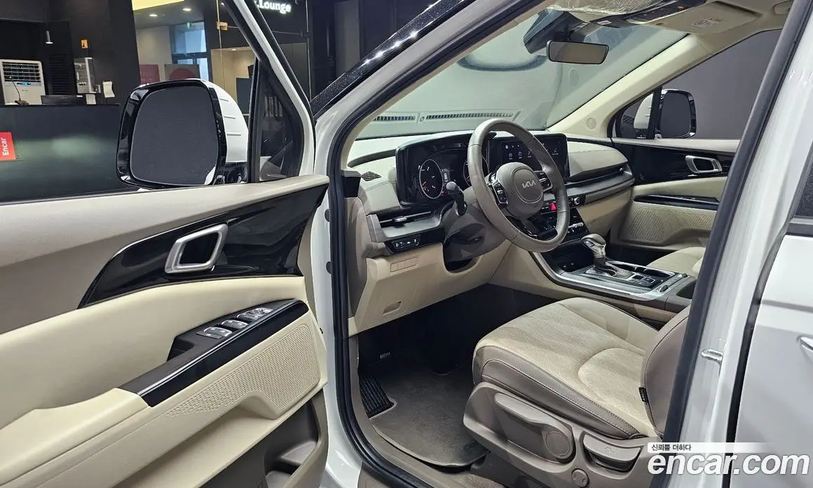 Kia Carnival 2023 2.2 автомат (гидро), фото 13