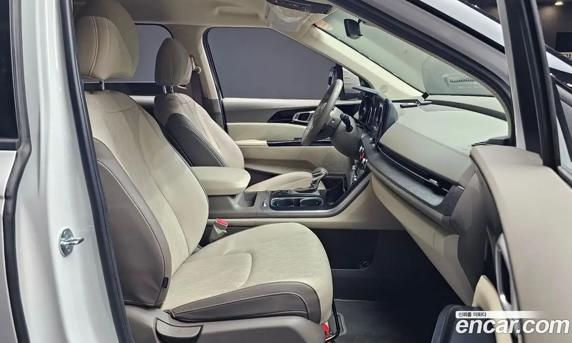 Kia Carnival 2023 2.2 автомат (гидро), фото 17