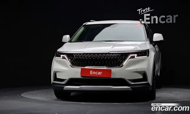 Kia Carnival 2023 2.2 автомат (гидро), миниатюра 3
