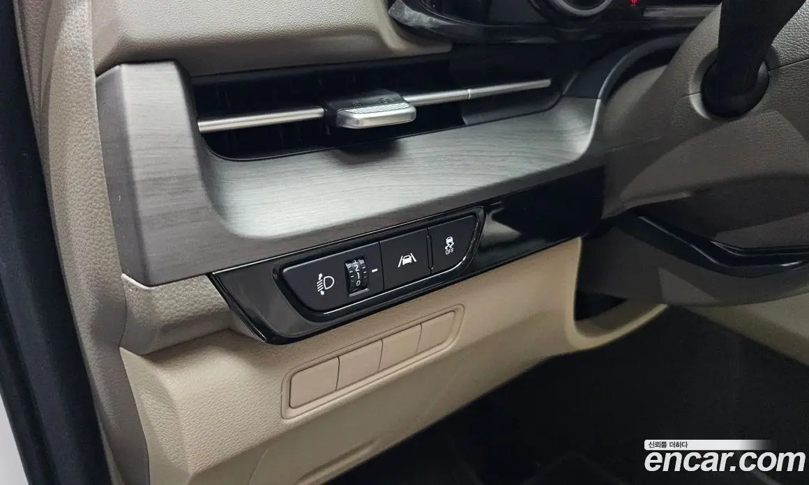 Kia Carnival 2023 2.2 автомат (гидро), фото 22