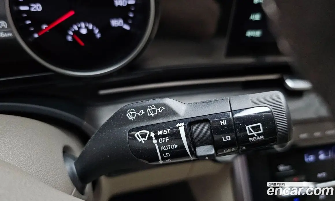 Kia Carnival 2023 2.2 автомат (гидро), фото 23