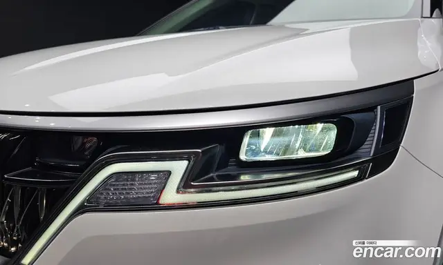 Kia Carnival 2023 2.2 автомат (гидро), миниатюра 8