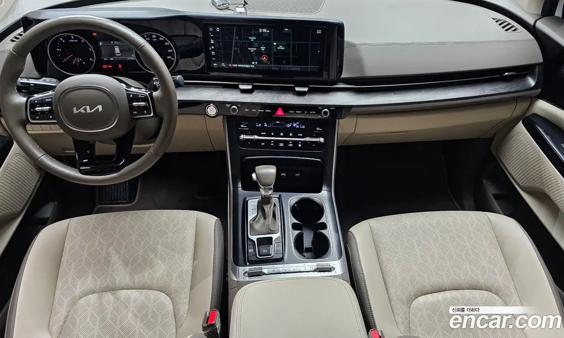 Kia Carnival 2023 2.2 автомат (гидро), фото 10