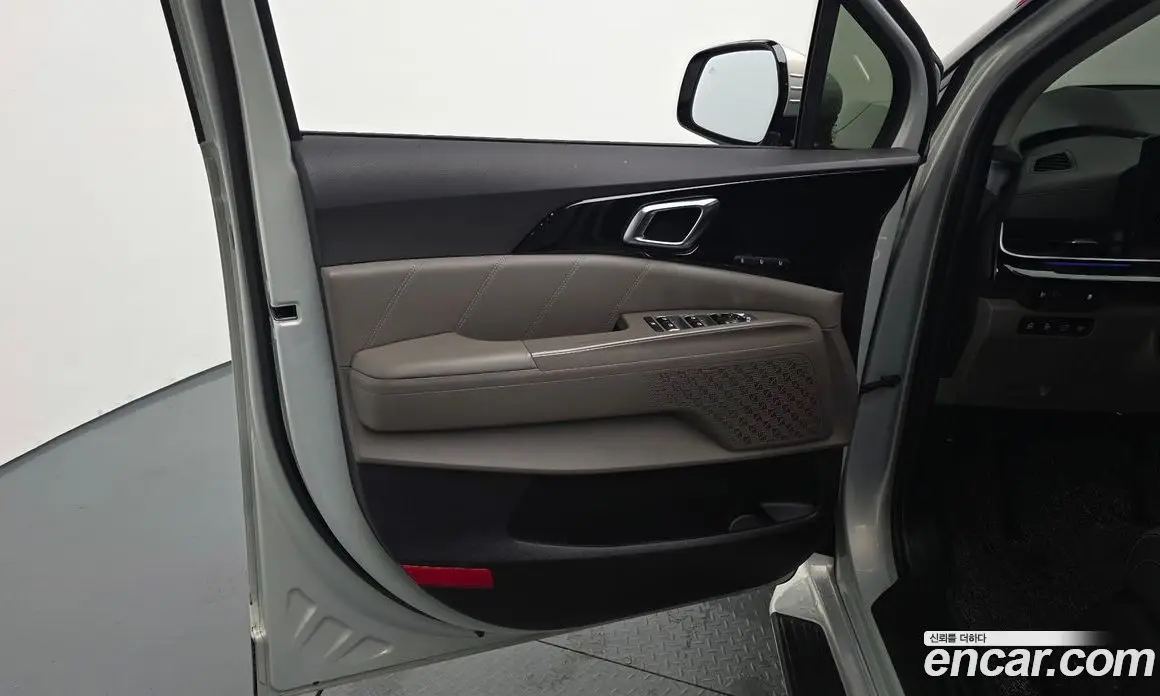 Kia Carnival 2024 2.2 автомат (гидро), фото 13