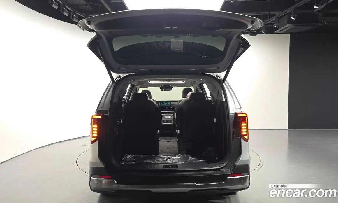 Kia Carnival 2024 2.2 автомат (гидро), фото 33
