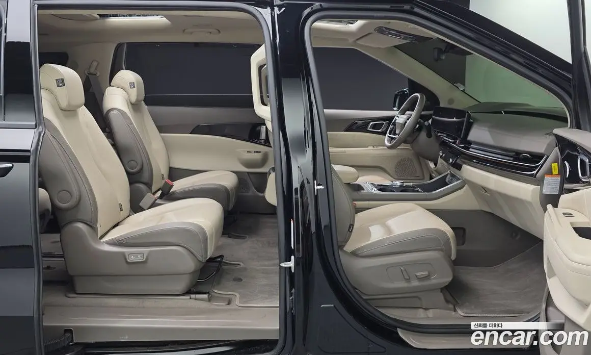 Kia Carnival 2025 1.6 автомат (гидро), фото 18