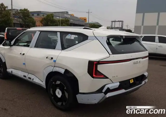 Kia EV5 2026 1.0 автомат (гидро), миниатюра 10