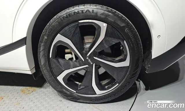 Kia EV6 2021 0.1 автомат (гидро), миниатюра 6