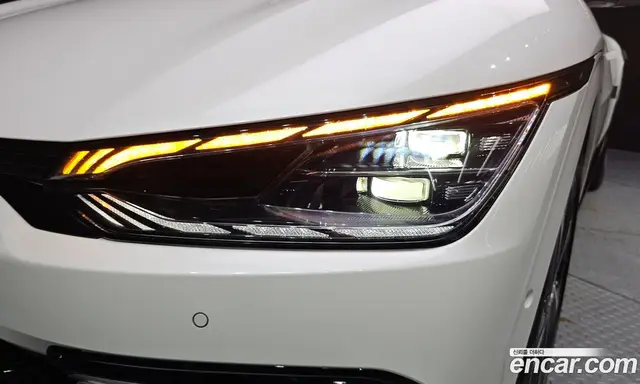 Kia EV6 2021 0.1 автомат (гидро), миниатюра 7
