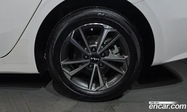 Kia K3 2023 1.6 автомат (гидро), миниатюра 7