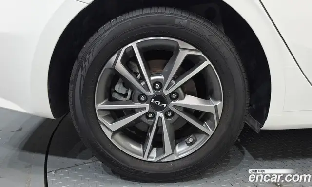 Kia K3 2024 1.6 автомат (гидро), миниатюра 5