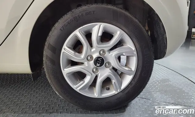 Kia Morning 2017 1.0 автомат (гидро), миниатюра 6