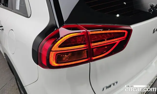 Kia Niro 2021 1.6 автомат (гидро), миниатюра 8