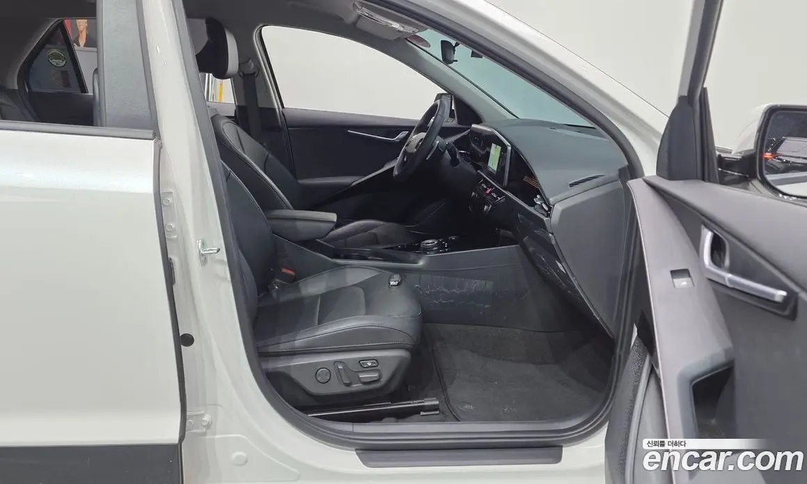 Kia Niro 2022 0.2 автомат (гидро), фото 16