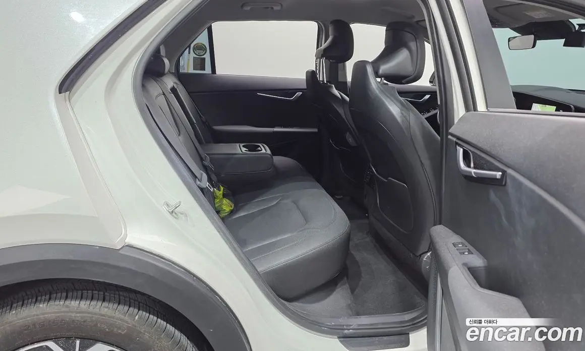 Kia Niro 2022 0.2 автомат (гидро), фото 17