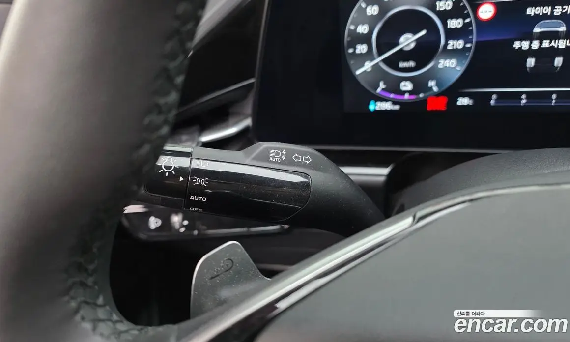 Kia Niro 2022 0.2 автомат (гидро), фото 28
