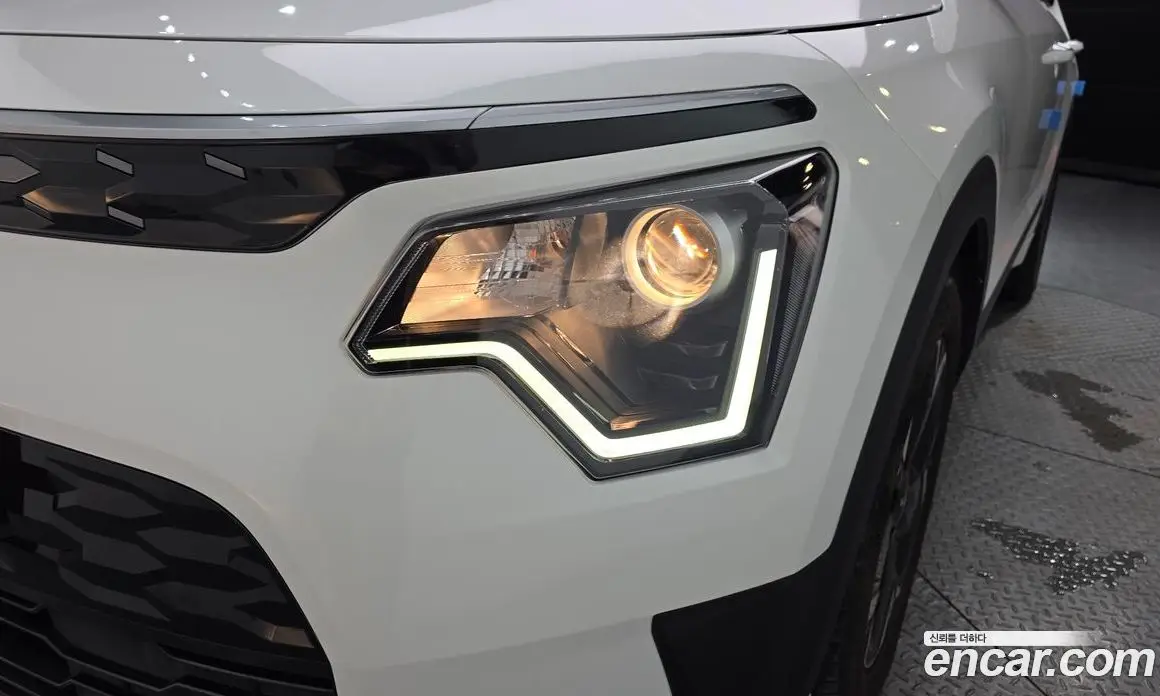Kia Niro 2022 0.2 автомат (гидро), фото 8