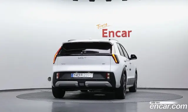 Kia Niro 2026 1.6 автомат (гидро), миниатюра 3