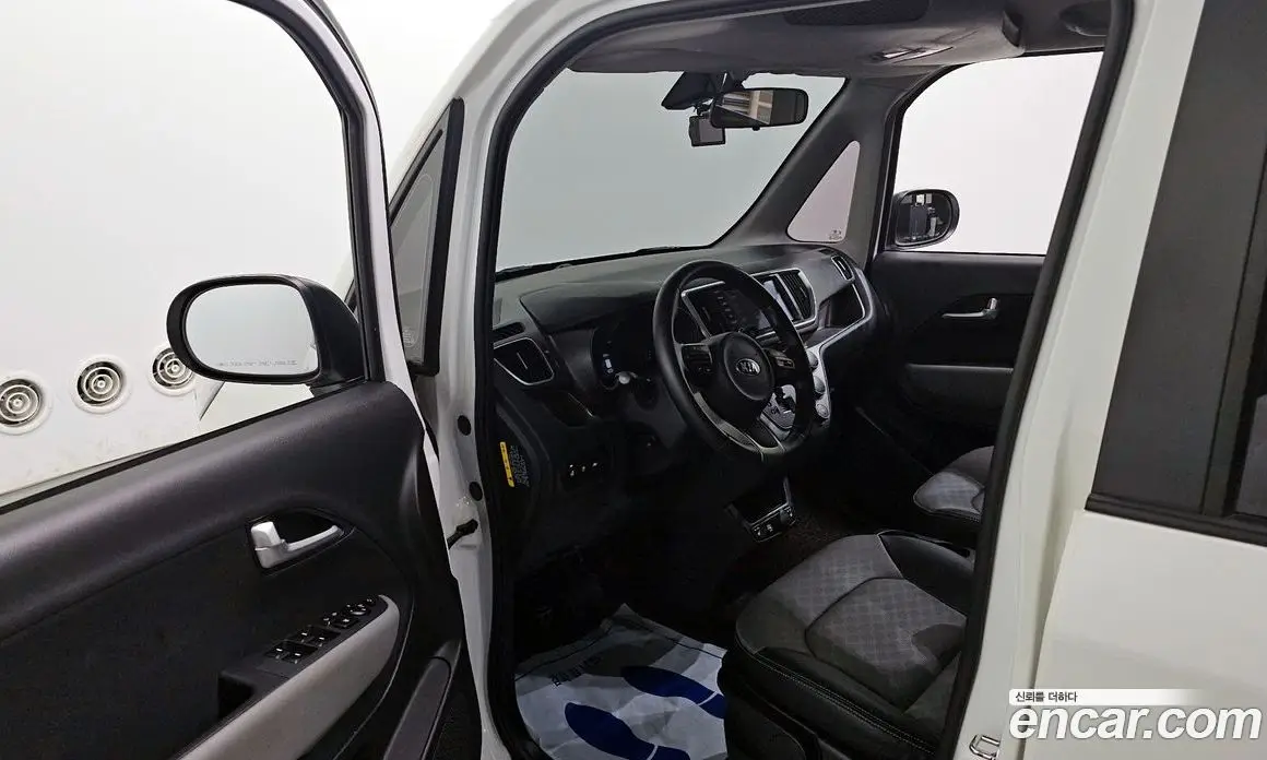 Kia Ray 2020 1.0 автомат (гидро), фото 10