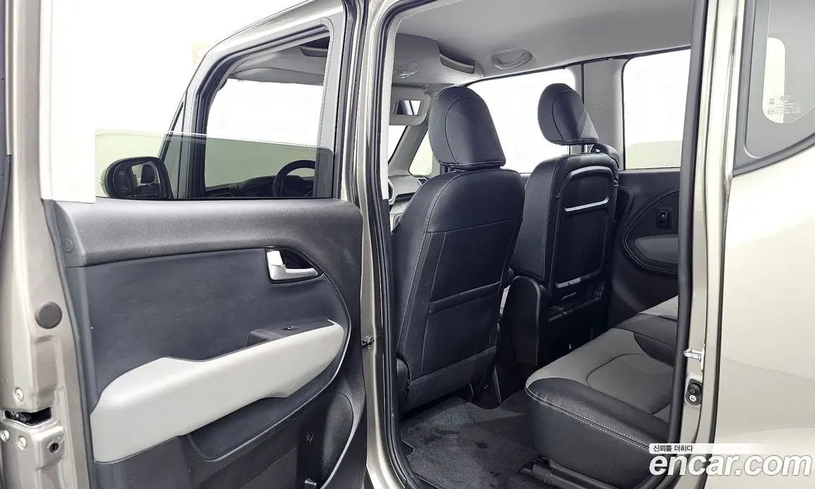 Kia Ray 2021 1.0 автомат (гидро), фото 11