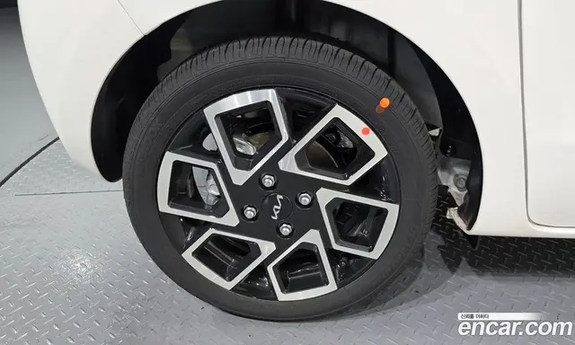 Kia Ray 2024 1.0 автомат (гидро), миниатюра 5