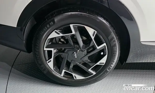 Kia Sportage 2022 1.6 автомат (гидро), миниатюра 5