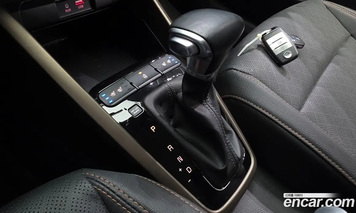 Kia Stonic 2019 1.4 автомат (гидро), фото 12