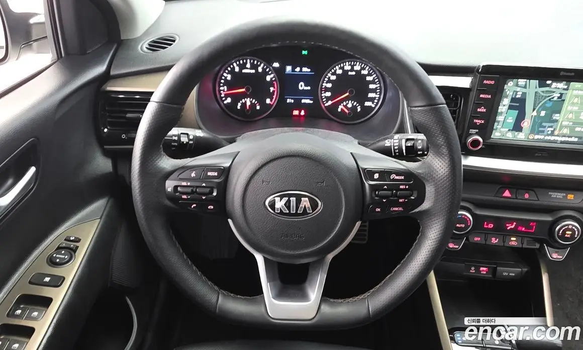 Kia Stonic 2019 1.4 автомат (гидро), фото 19