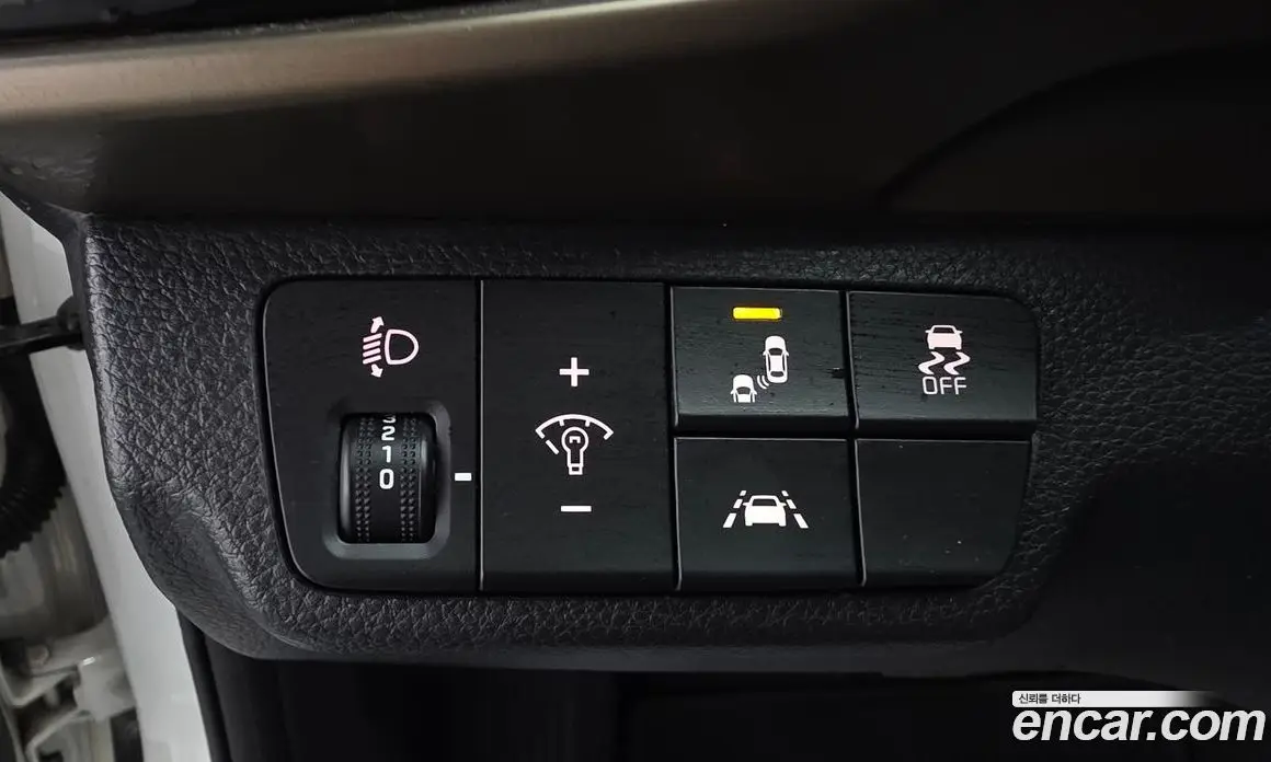 Kia Stonic 2019 1.4 автомат (гидро), фото 22